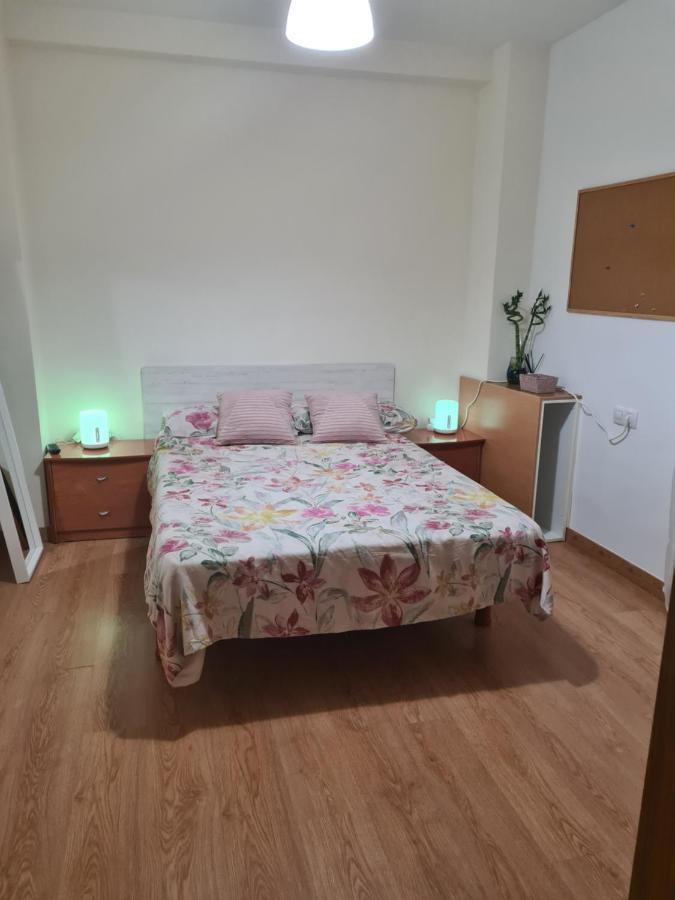 Habitacion Con Bano Privado- En Casa Familiar Beatriz Walencja Zewnętrze zdjęcie